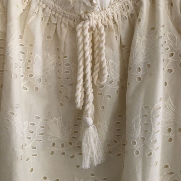 Chelsea & Theodore Eyelet Peasant Blouse Womens Size M Cream On/Off Shoulder - Picture 6 of 15